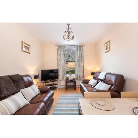 Apartman Spacious Bright & Homely House By The River Ouse *