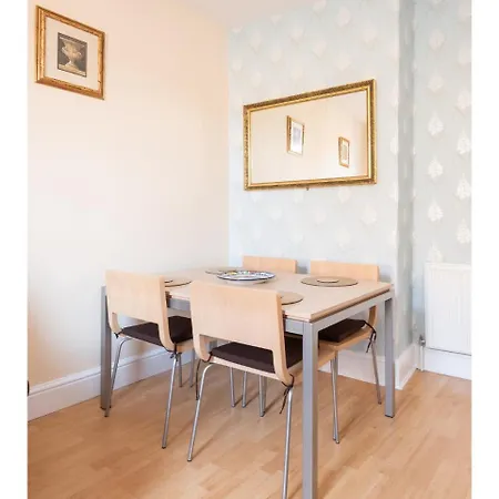 Apartman Spacious Bright & Homely House By The River Ouse York